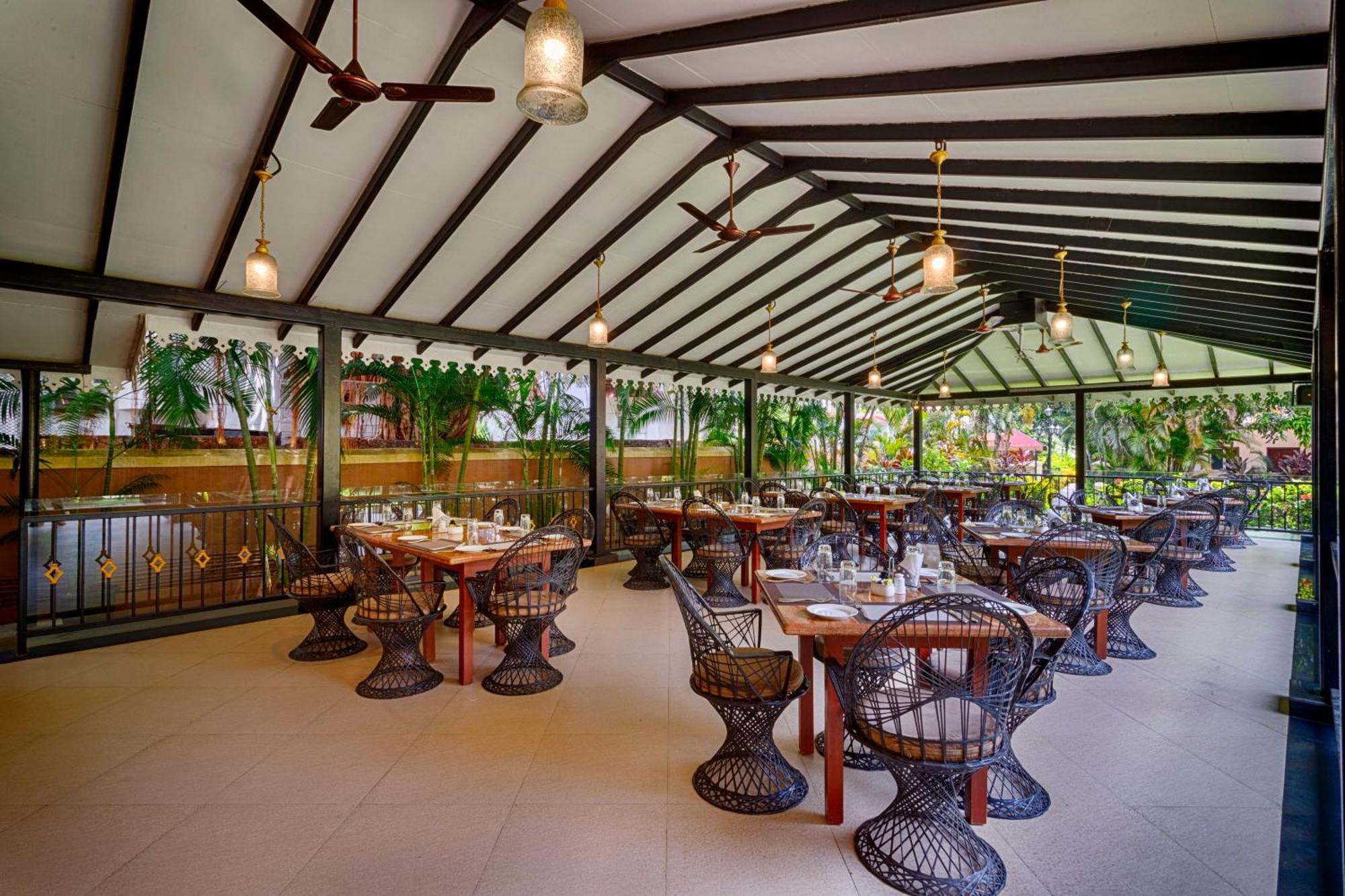 De Mandarin Beach Resort Suites & Villas, Candolim Eksteriør billede