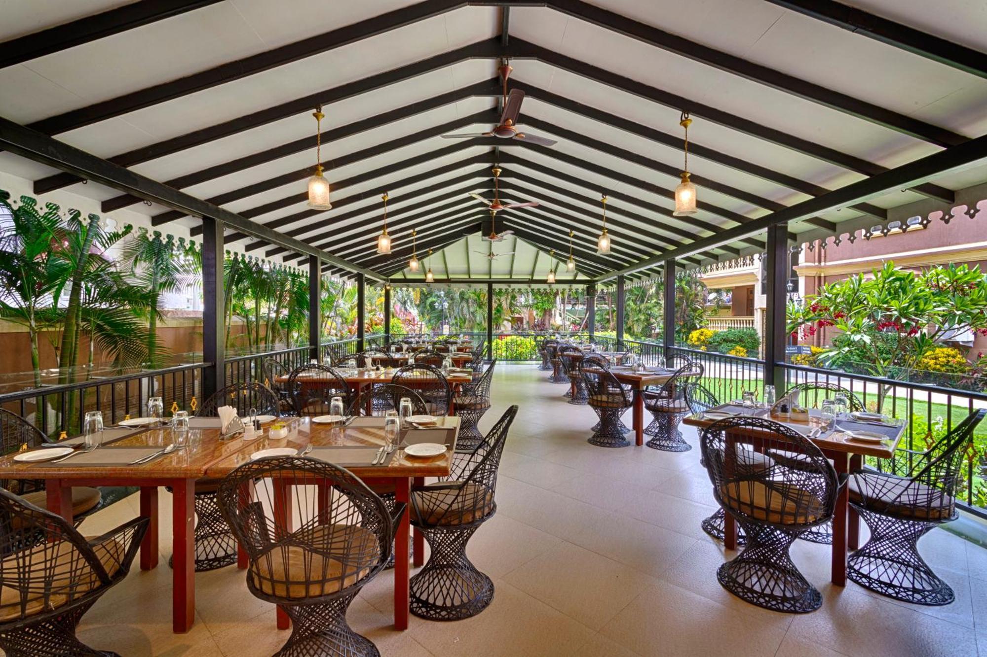 De Mandarin Beach Resort Suites & Villas, Candolim Eksteriør billede