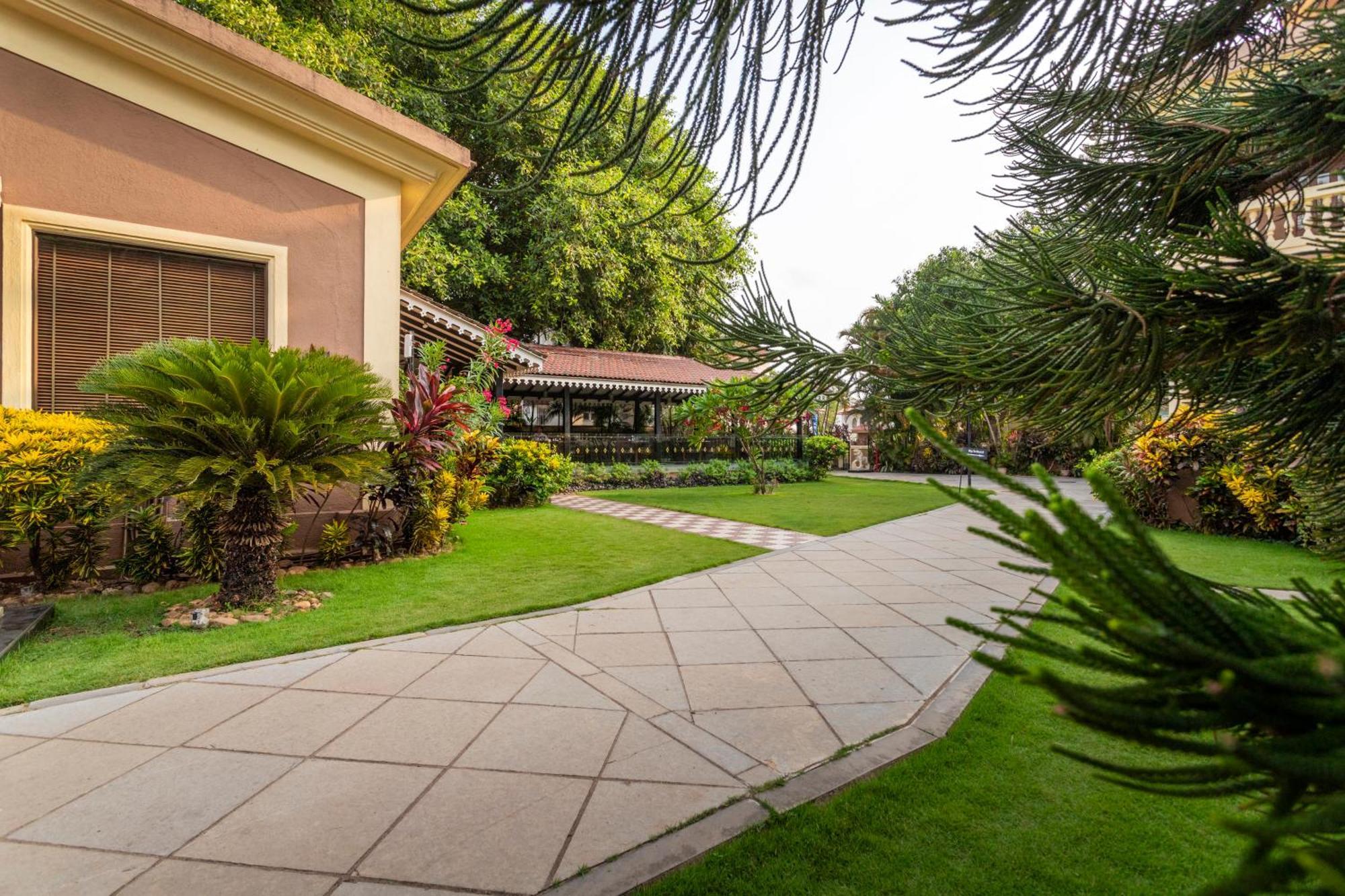 De Mandarin Beach Resort Suites & Villas, Candolim Eksteriør billede